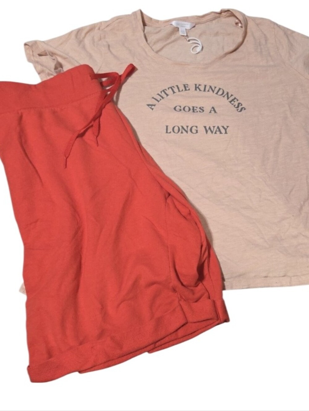 LC Lauren Conrad Peach Short-Sleeve Graphic Tee with Gray Text And Coral Shorts